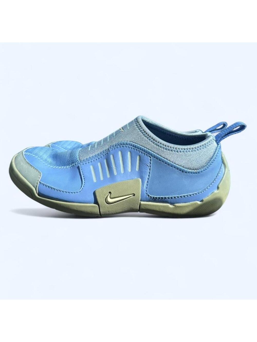 Nike ACG blue & purple slip-on vintage aquasock. Almost magenta colored.